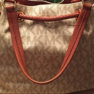 Michael Kors tote